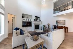 Family Home Near Lake & Local Parks - Aubrey