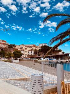 Appartements Residence Costa Vermella, vue mer et montagne au calme : photos des chambres