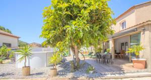 Maisons de vacances Villa climatisee avec piscine proche des plages : photos des chambres