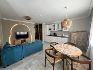 LA CASITA VERDE- cerca de la playa y con piscina abierta todo el año