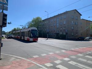 DIKOL Two-Room Apartment-SELF CHECK-in & FREE Parking Near City Center