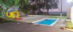 Casa à beira mar com piscina em Itamaracá