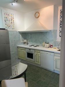 Appartements Surplombant le port de Beaulieu sur mer : photos des chambres