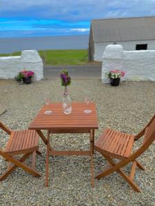 Scenic Oceanfront Retreat- Buliban Cottage