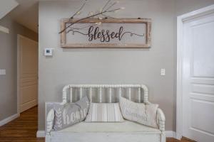 3BR with Loft - Near The Strip - FREE TICKETS INCLUDED - FW2-6