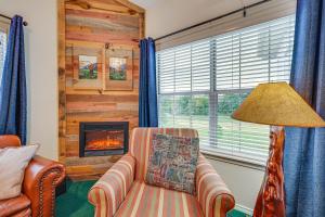 Steps to Branson Strip Condo with Sunroom