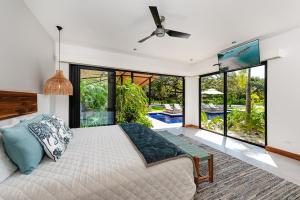 Beachside Bliss 4BR Lux Villa, Pool, Terrace, Golf