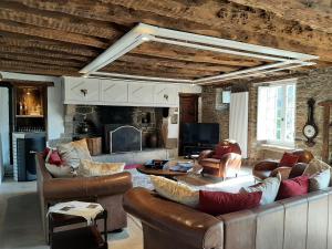 Le Manoir, A 17th Century Property, 12 Guests