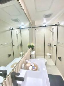 Alexis Place Azure North