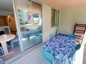 Studio avec Terrasse, Piscine, Proche Plages et Commodités - FR-1-196-355