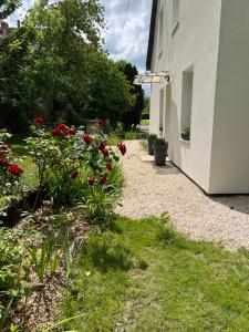 Maisons de vacances Cote riviere : Maison 3 Chambres