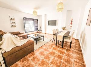 Pura Vida - Terraza, Piscina, Playa 15mn, Sierra