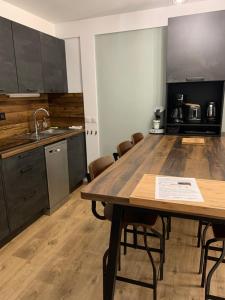 À COTÉ DE LA BAIE DE CANCHE-Appt 4pers-Linge compris-Lits faits-1CHB 1 lit double-1CABINE 1 lit superposé-2SDB-piscine-parking-boulodrome-tennis