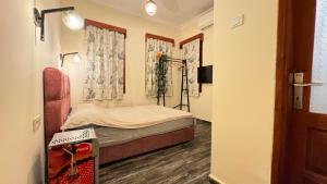 Callisto Pub & Kitchen & Hotel