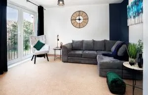 Yew Tree Close Mildenhall Bury St Edmunds - Red Lodge