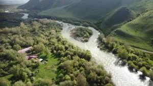 Karakol Guest House - Verkhnyaya Alaarcha