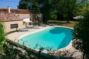 Maisons de vacances Grande Maison de vacances avec piscine privee pour 12 personnes max : photos des chambres