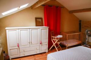 Maisons de vacances Grande Maison de vacances avec piscine privee pour 12 personnes max : photos des chambres