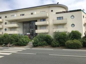 Studio + piscine+ parking privé. Quartier Minimes