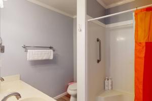 Lorraines Beach Cottage