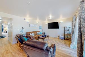 Soft Sunsets and Still Water at Flathead Condo