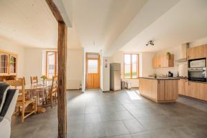 Maisons de vacances Gite de la Louviere - maison de campagne : photos des chambres