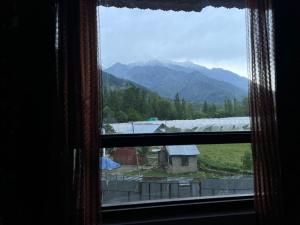 Mountain Orchard Retreat Pahalgam