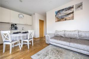 Sea Breeze by Pailsėk Pajūry