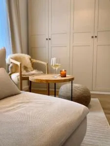 371living, Altbau-Charme am Kaßberg, Perfekt für Workation, Urlaub oder Kurztrip, Entdecke Chemnitz, Moderne Küche, Waschmaschine, Smart TV, Schnelles WLAN, Bequemes Bett - Altendorf