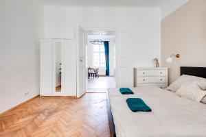 City center premium apartment