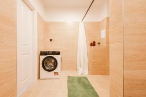 City center premium apartment