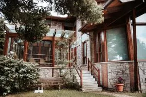 Pavliani Cliffside Retreat - 帕弗兰尼