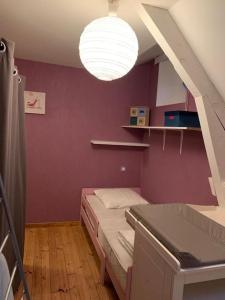 Maisons de vacances Charmante maison de campagne avec piscine : photos des chambres