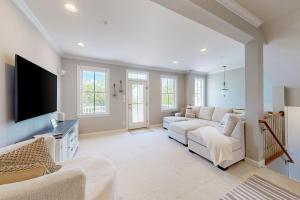 Sunset Island - 6 Beach Side Dr