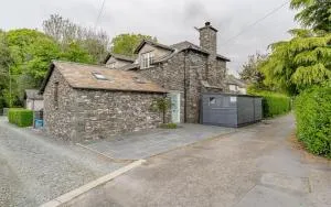 Infield House - Troutbeck Bridge