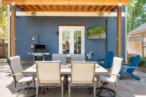 The Magnolia House in Old Town - Private Hot Tub