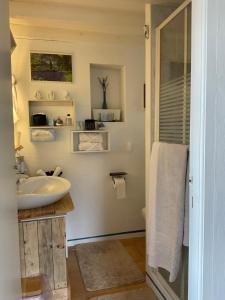 B&B / Chambres d'hotes Chambre d'hotes chez Maguy B-Villa Makeire : photos des chambres