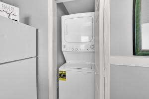 Beachfront Unit-Majestic Beach Resort