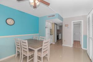 Spacious Ocean View 1 Bedroom Condo- Sleeps 8! 6042