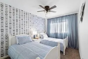 Comfy family beach getaway - Harbor City