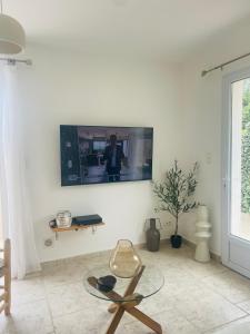 Appartements LOGEMENTS ACCES PISCINE - T2 Residence Serena : photos des chambres