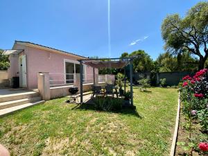 Appartements LOGEMENTS ACCES PISCINE - T2 Residence Serena : photos des chambres