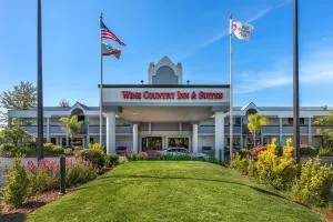 Best Western Plus Wine Country Inn & Suites - Mark West Springs