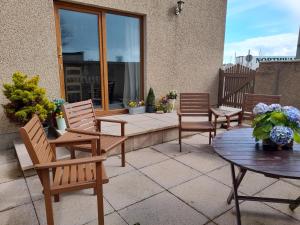 Marina House North and Marina House South