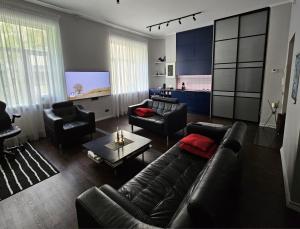 Modern apartment in Embassy area