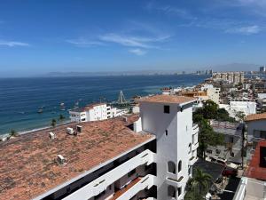 Vidalia - Modern Condos with Rooftop Terrace and Gym