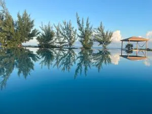 Slow M'Ocean Paradise - جنوب كايكوس