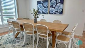 Wave Song - minutes to the shore