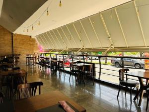 Flat confortável e econômico hotel condomínio cristal place