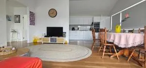 Westgate Three and one small room bedrooms house - Kumeu